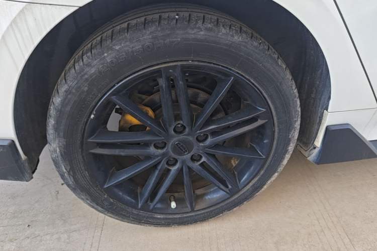 Used Geely Auto Binray 2022 Binrui COOL 1.5T DCT Electric Edition Right Rear Wheel Hub