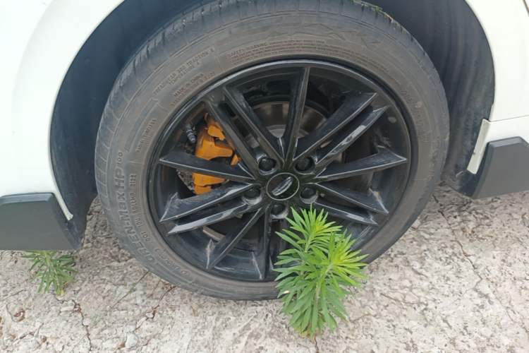 Used Geely Auto Binray 2022 Binrui COOL 1.5T DCT Electric Edition Right Rear Wheel Hub