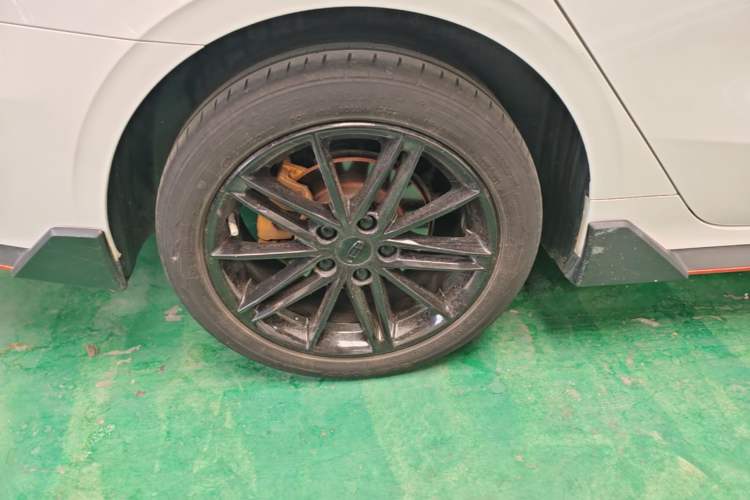 Used Geely Auto Binray 2022 Binrui COOL 1.5T DCT Electric Edition Right Rear Wheel Hub