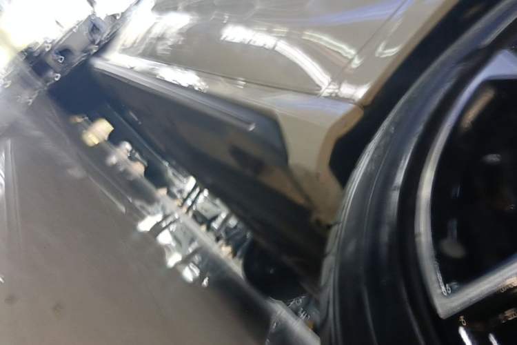 Used Geely Auto Binray 2022 Binrui COOL 1.5T DCT Electric Edition Right Side Sill