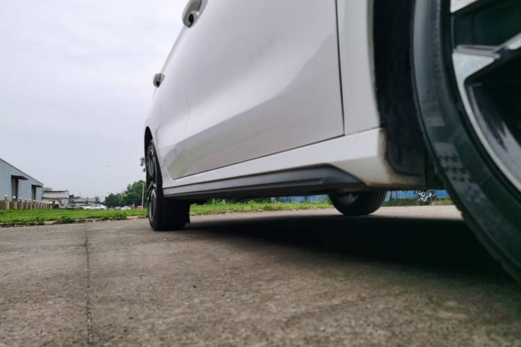 Used Geely Auto Binray 2022 Binrui COOL 1.5T DCT Electric Edition Right Side Sill
