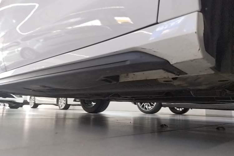 Used Geely Auto Binray 2022 Binrui COOL 1.5T DCT Electric Edition Right Side Sill