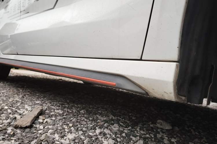 Used Geely Auto Binray 2022 Binrui COOL 1.5T DCT Electric Edition Right Side Sill