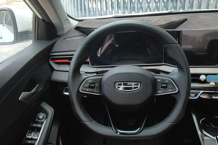 Used Geely Auto Binray 2022 Binrui COOL 1.5T DCT Electric Edition Steering Wheel