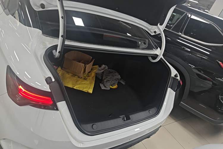 Used Geely Auto Binray 2022 Binrui COOL 1.5T DCT Electric Edition Trunk