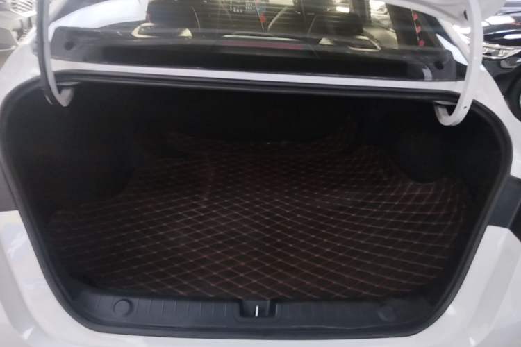 Used Geely Auto Binray 2022 Binrui COOL 1.5T DCT Electric Edition Trunk