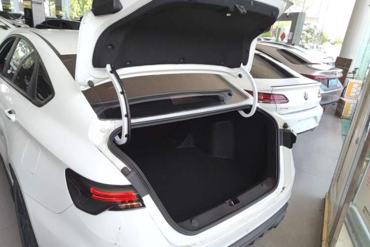Used Geely Auto Binray 2022 Binrui COOL 1.5T DCT Thunder Edition Trunk