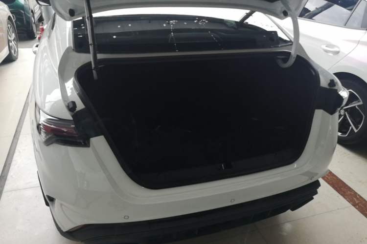 Used Geely Auto Binray 2022 Binrui COOL 1.5T DCT Thunder Edition Trunk