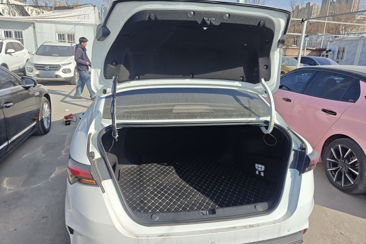 Used Geely Auto Binray 2022 Binrui COOL 1.5T DCT Electric Edition Trunk