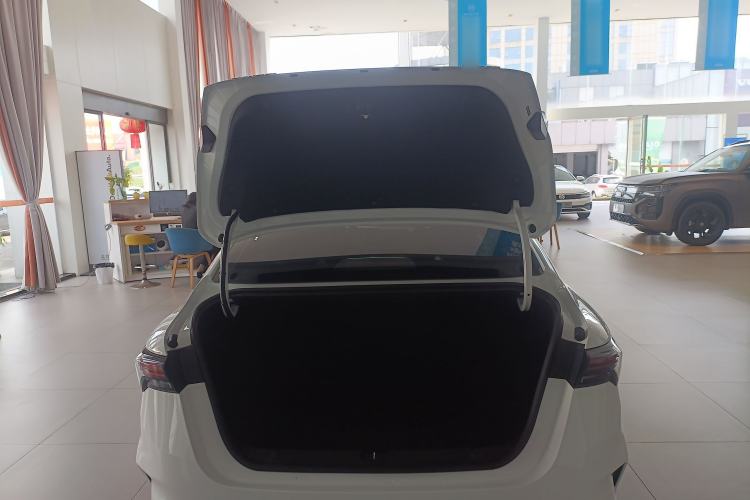 Used Geely Auto Binray 2022 Binrui COOL 1.5T DCT Windstorm Edition Trunk