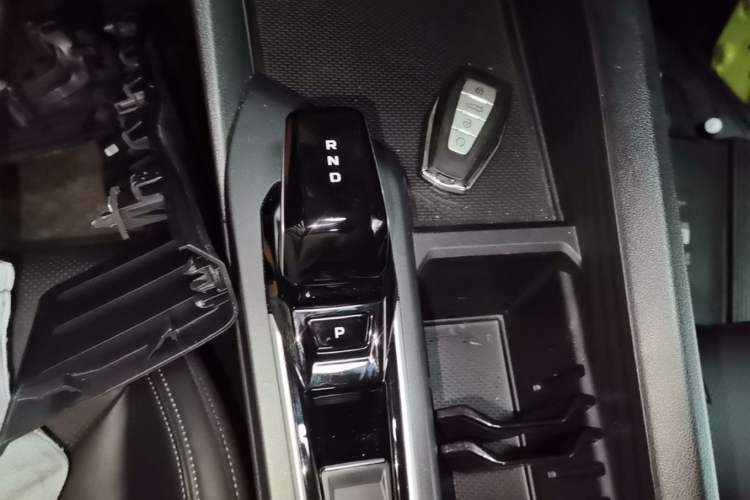 Used Geely Auto Binray 2022 Binrui COOL 1.5T DCT Electric Edition Gear Lever