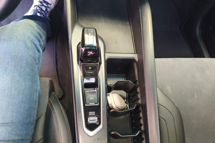 Used Geely Auto Binray 2022 Binrui COOL 1.5T DCT Electric Edition Gear Lever