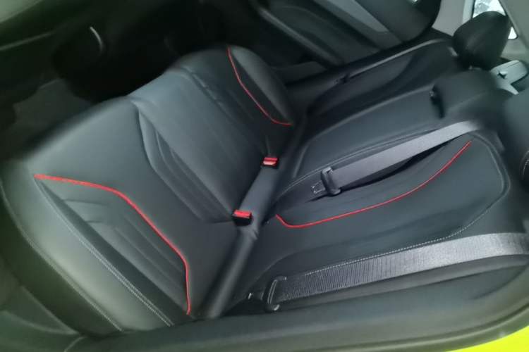 Used Geely Auto Binray 2022 Binrui COOL 1.5T DCT Electric Edition Left Rear Seat
