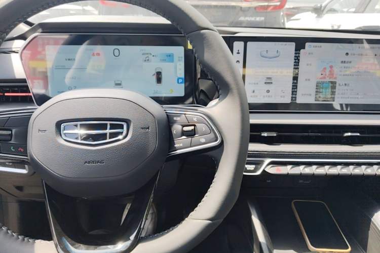 Used Geely Auto Binray 2024 Binrui COOL 1.5T DCT Longteng Edition Center Console