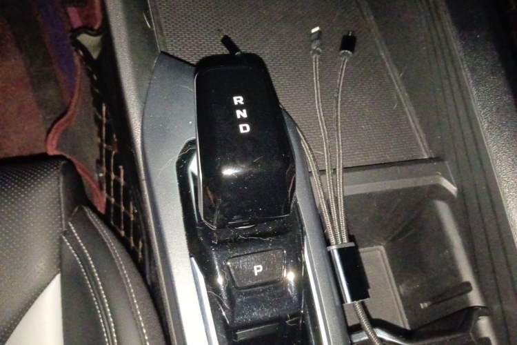 Used Geely Auto Binray 2024 Binrui COOL 1.5T DCT Champion Edition Gear Lever