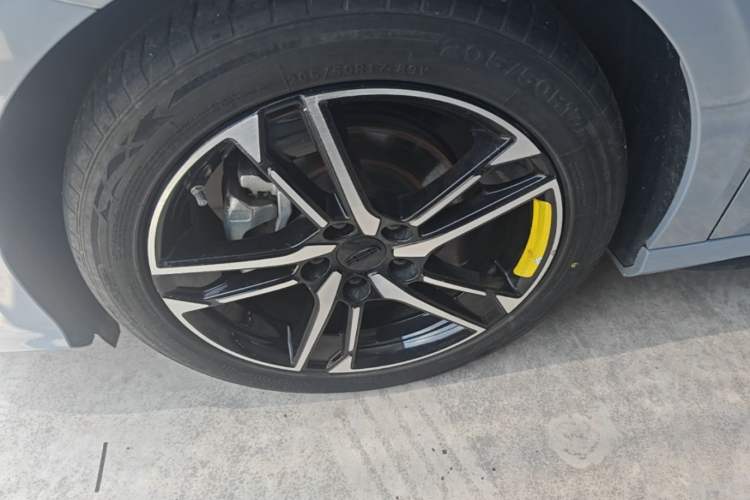 Used Geely Auto Binray 2024 Binrui COOL 1.5T DCT Longteng Edition Left Front Wheel Hub