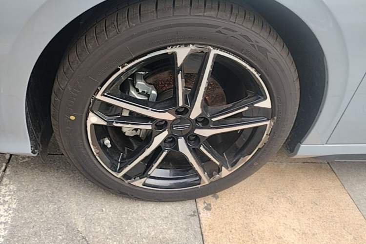 Used Geely Auto Binray 2024 Binrui COOL 1.5T DCT Longteng Edition Left Front Wheel Hub
