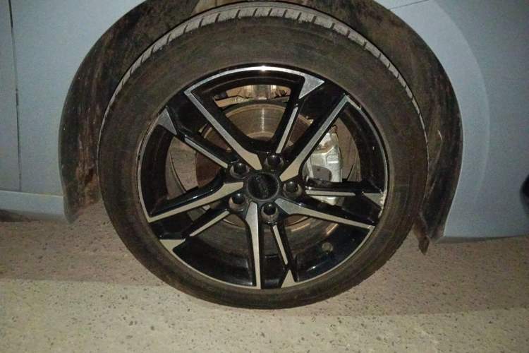 Used Geely Auto Binray 2024 Binrui COOL 1.5T DCT Champion Edition Right Front Wheel Hub