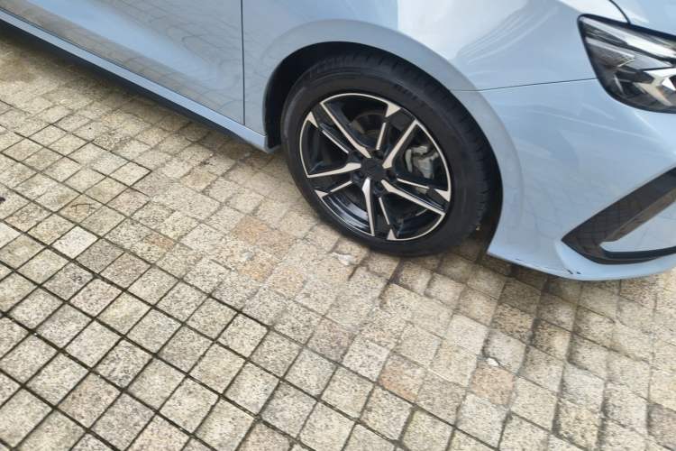 Used Geely Auto Binray 2024 Binrui COOL 1.5T DCT Champion Edition Right Front Wheel Hub