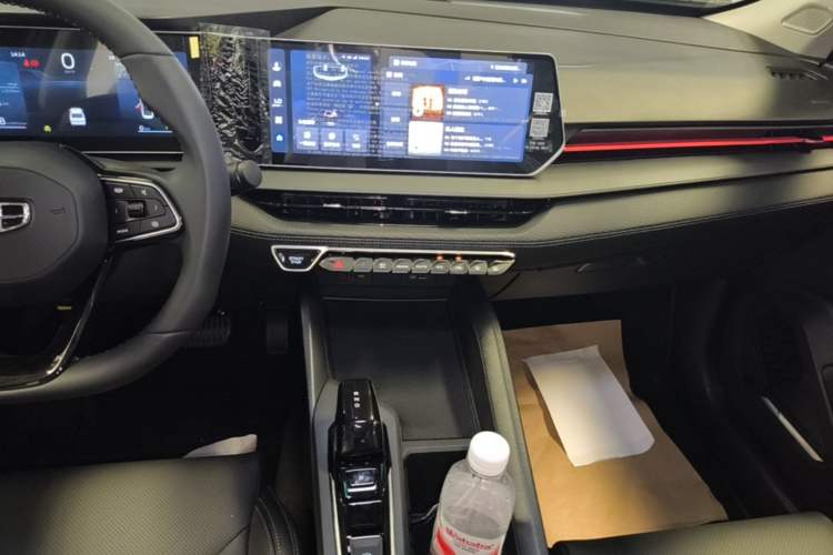 Used Geely Auto Binray 2024 Binrui COOL 1.5T DCT Longteng Edition Audio And AC Panel
