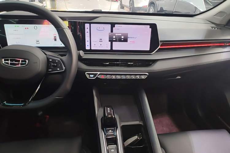 Used Geely Auto Binray 2024 Binrui COOL 1.5T DCT Longteng Edition Audio And AC Panel
