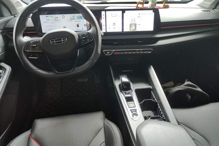 Used Geely Auto Binray 2024 Binrui COOL 1.5T DCT Longteng Edition Center Console