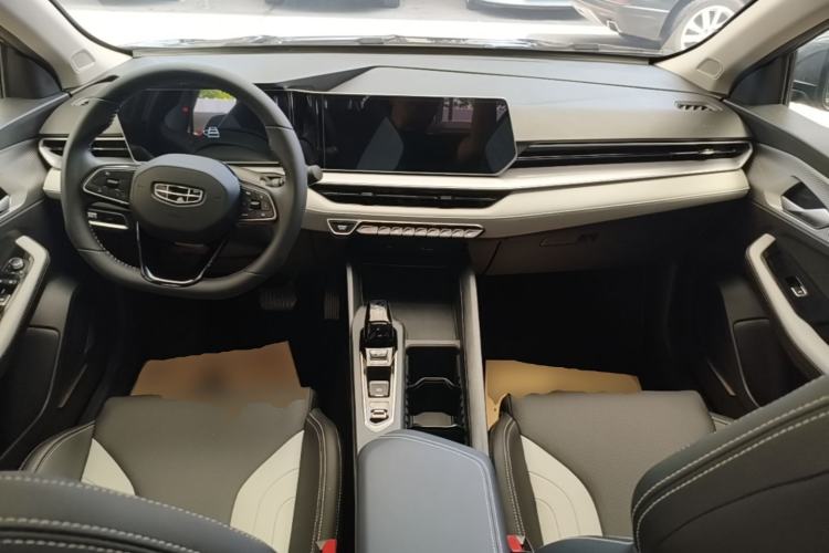 Used Geely Auto Binray 2024 Binrui COOL 1.5T DCT Champion Edition Center Console