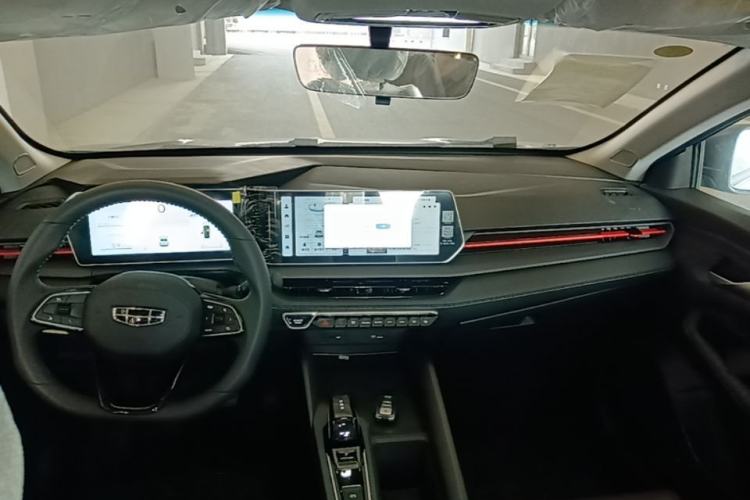 Used Geely Auto Binray 2024 Binrui COOL 1.5T DCT Longteng Edition Center Console