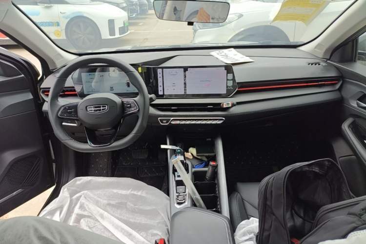 Used Geely Auto Binray 2024 Binrui COOL 1.5T DCT Longteng Edition Center Console