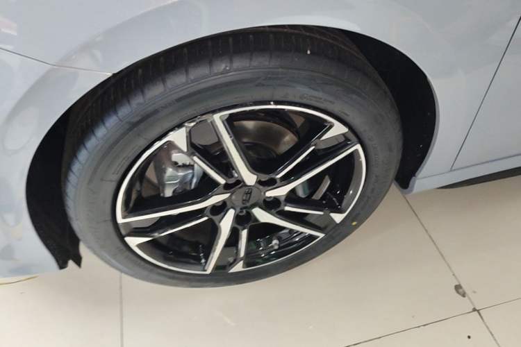 Used Geely Auto Binray 2024 Binrui COOL 1.5T DCT Longteng Edition Exterior 4