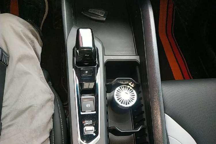 Used Geely Auto Binray 2024 Binrui COOL 1.5T DCT Champion Edition Gear Lever