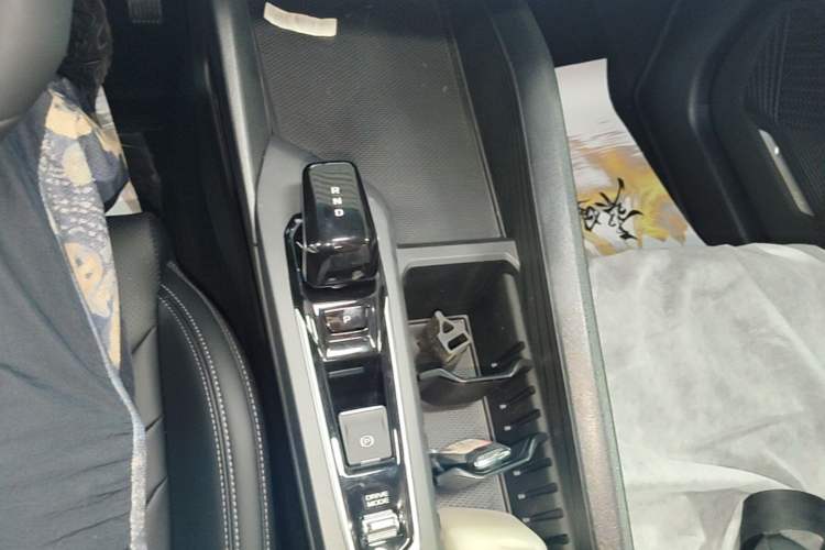 Used Geely Auto Binray 2024 Binrui COOL 1.5T DCT Longteng Edition Gear Lever