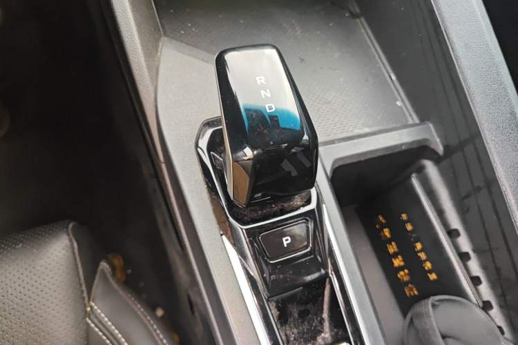 Used Geely Auto Binray 2024 Binrui COOL 1.5T DCT Champion Edition Gear Lever