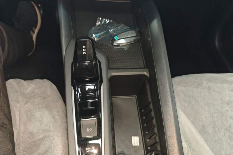 Used Geely Auto Binray 2024 Binrui COOL 1.5T DCT Longteng Edition Gear Lever