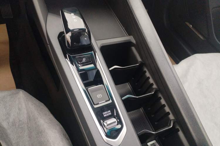 Used Geely Auto Binray 2024 Binrui COOL 1.5T DCT Longteng Edition Gear Lever