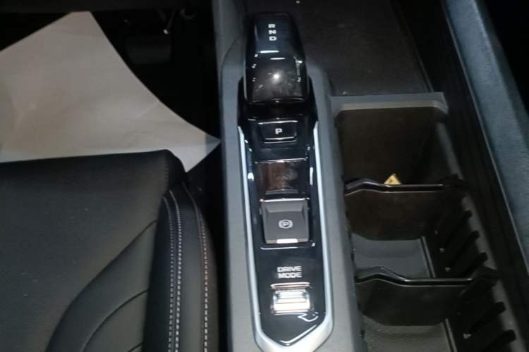 Used Geely Auto Binray 2024 Binrui COOL 1.5T DCT Longteng Edition Gear Lever