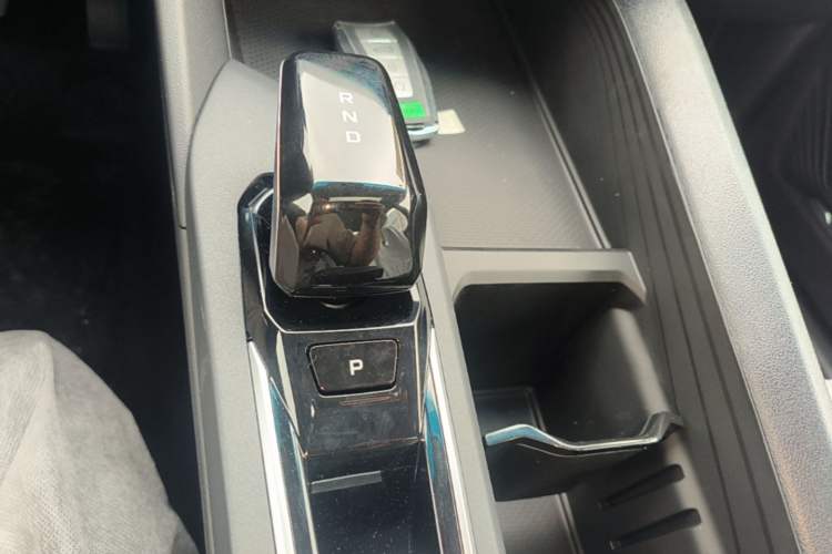 Used Geely Auto Binray 2024 Binrui COOL 1.5T DCT Longteng Edition Gear Lever