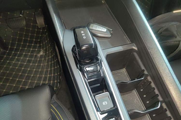 Used Geely Auto Binray 2024 Binrui COOL 1.5T DCT Champion Edition Gear Lever