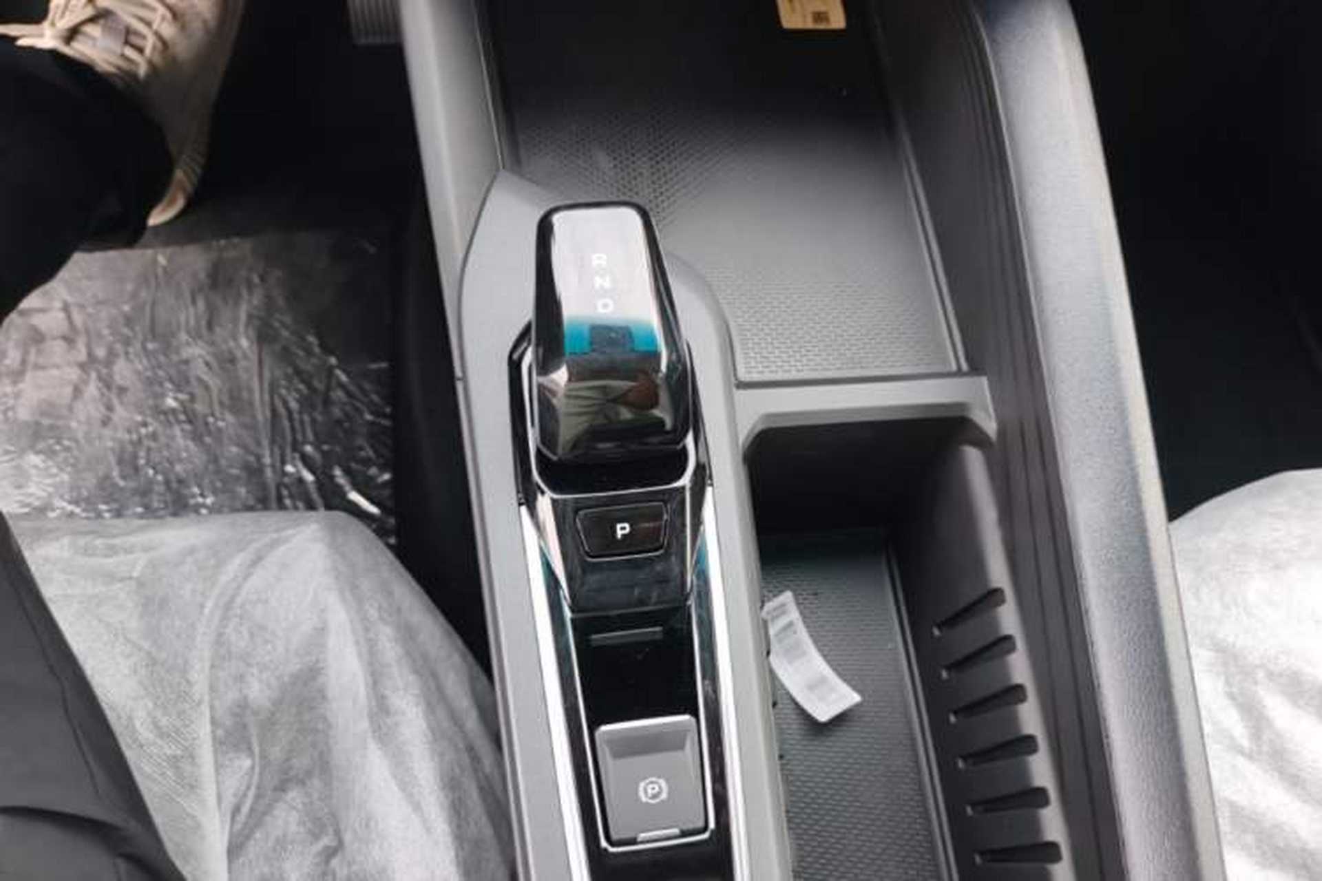 Used Geely Auto Binray 2024 Binrui COOL 1.5T DCT Longteng Edition Gear Lever