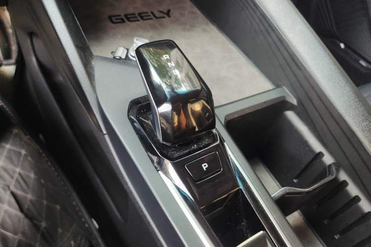 Used Geely Auto Binray 2024 Binrui COOL 1.5T DCT Champion Edition Gear Lever
