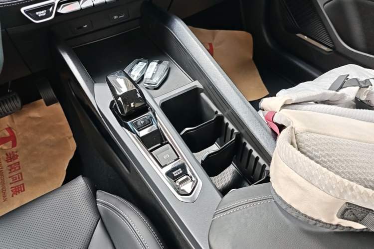 Used Geely Auto Binray 2024 Binrui COOL 1.5T DCT Longteng Edition Gear Lever
