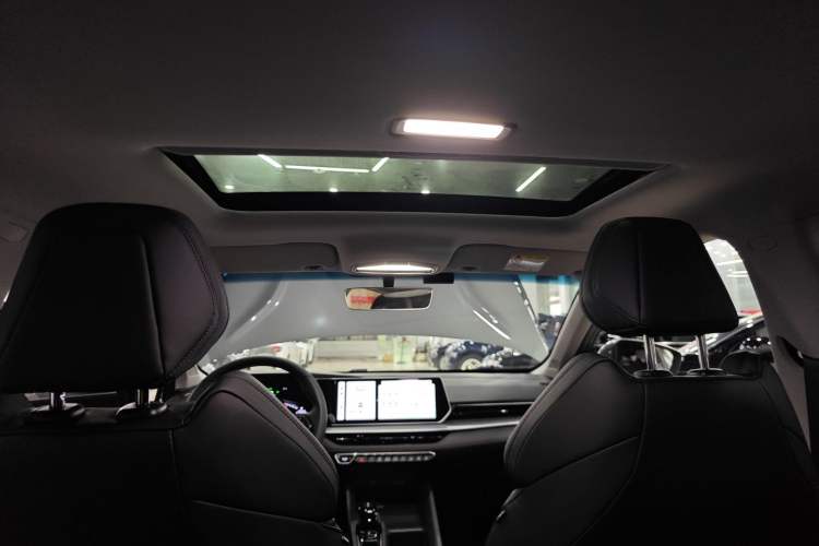 Used Geely Auto Binray 2024 Binrui COOL 1.5T DCT Champion Edition Headliner