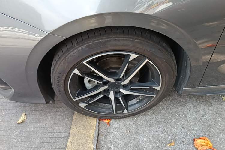 Used Geely Auto Binray 2024 Binrui COOL 1.5T DCT Champion Edition Left Front Wheel Hub