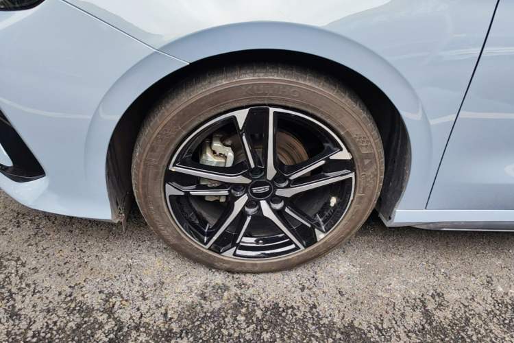 Used Geely Auto Binray 2024 Binrui COOL 1.5T DCT Champion Edition Left Front Wheel Hub
