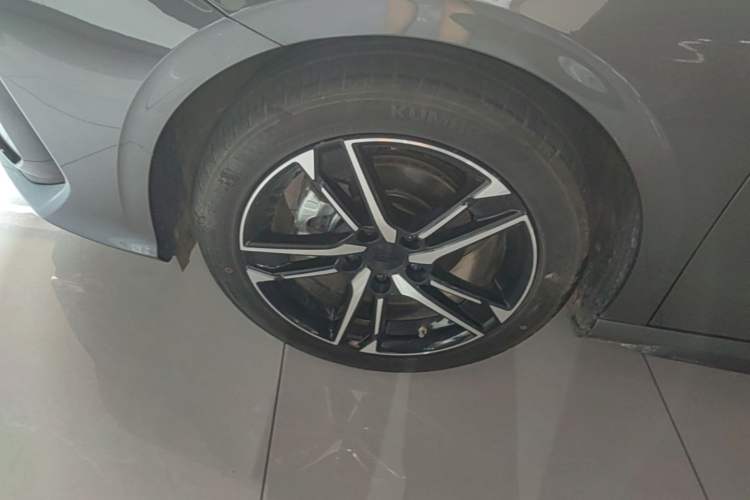 Used Geely Auto Binray 2024 Binrui COOL 1.5T DCT Champion Edition Left Front Wheel Hub