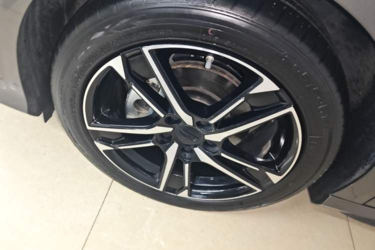 Used Geely Auto Binray 2024 Binrui COOL 1.5T DCT Champion Edition Left Front Wheel Hub