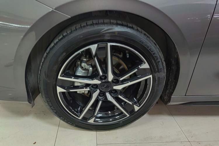 Used Geely Auto Binray 2024 Binrui COOL 1.5T DCT Champion Edition Left Front Wheel Hub