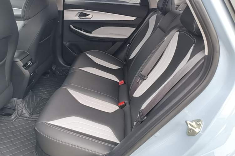 Used Geely Auto Binray 2024 Binrui COOL 1.5T DCT Champion Edition Left Rear Seat