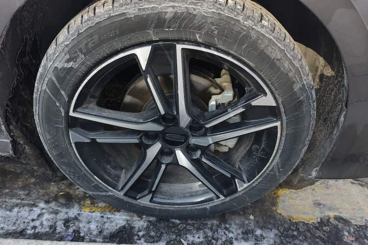 Used Geely Auto Binray 2024 Binrui COOL 1.5T DCT Champion Edition Right Front Wheel Hub
