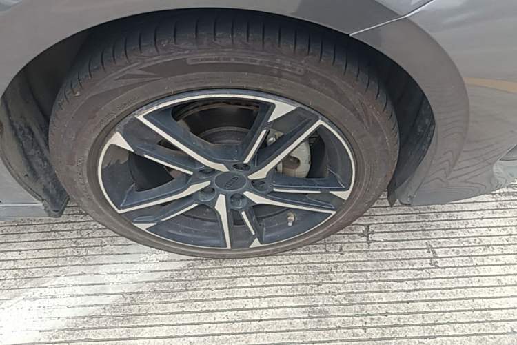 Used Geely Auto Binray 2024 Binrui COOL 1.5T DCT Champion Edition Right Front Wheel Hub